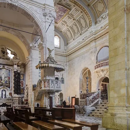 L'arco לינה וארוחת בוקר